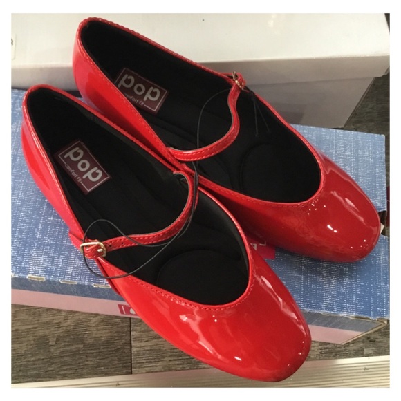 POP Bright Red Shiny Shoes - Picture 1 of 5